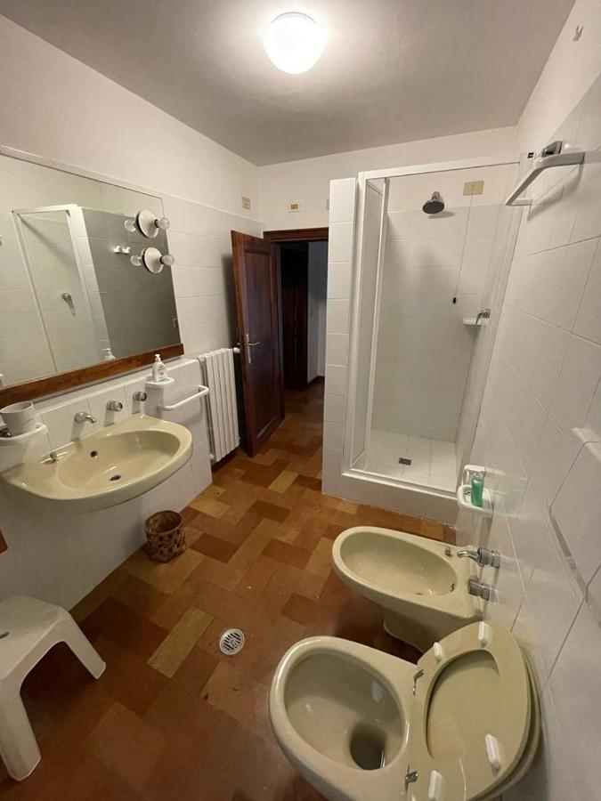 Appartamento Casa Dei Lecci Foligno Esterno foto