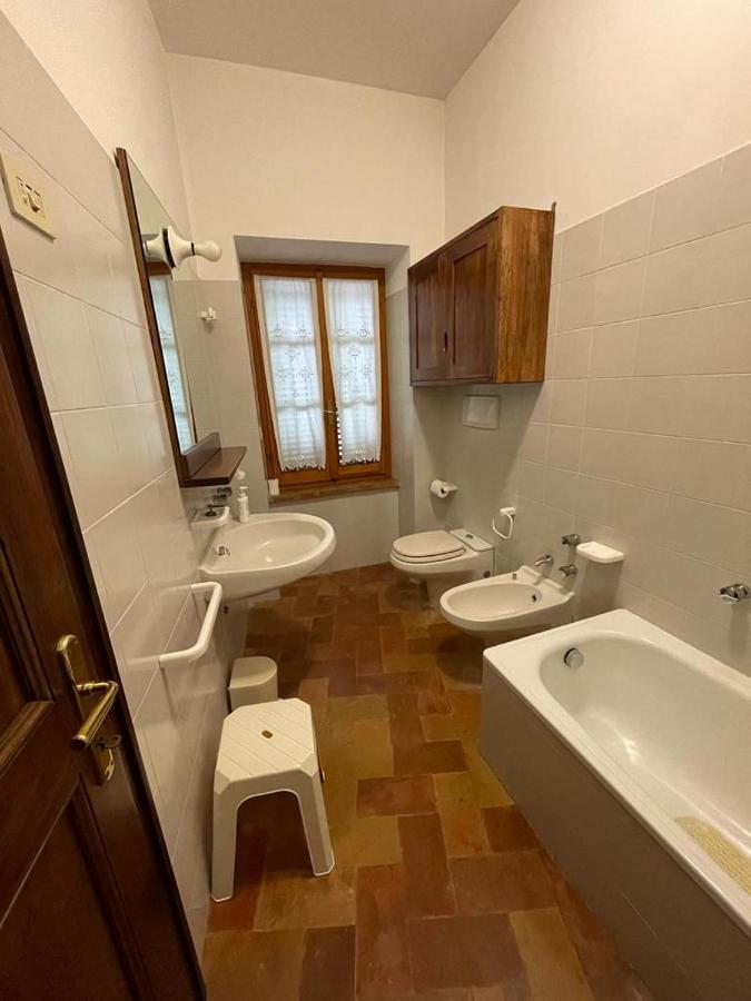 Appartamento Casa Dei Lecci Foligno Esterno foto