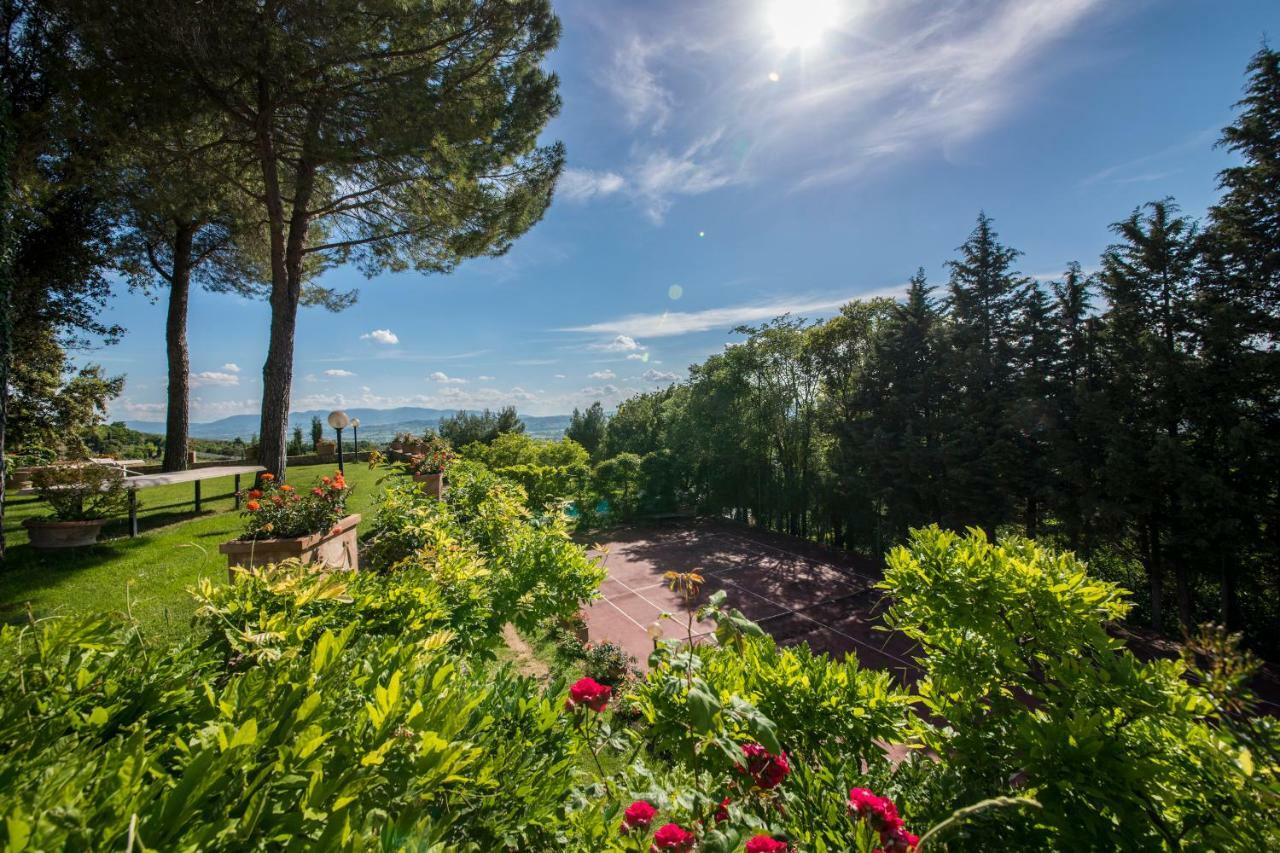 Appartamento Casa Dei Lecci Foligno Esterno foto