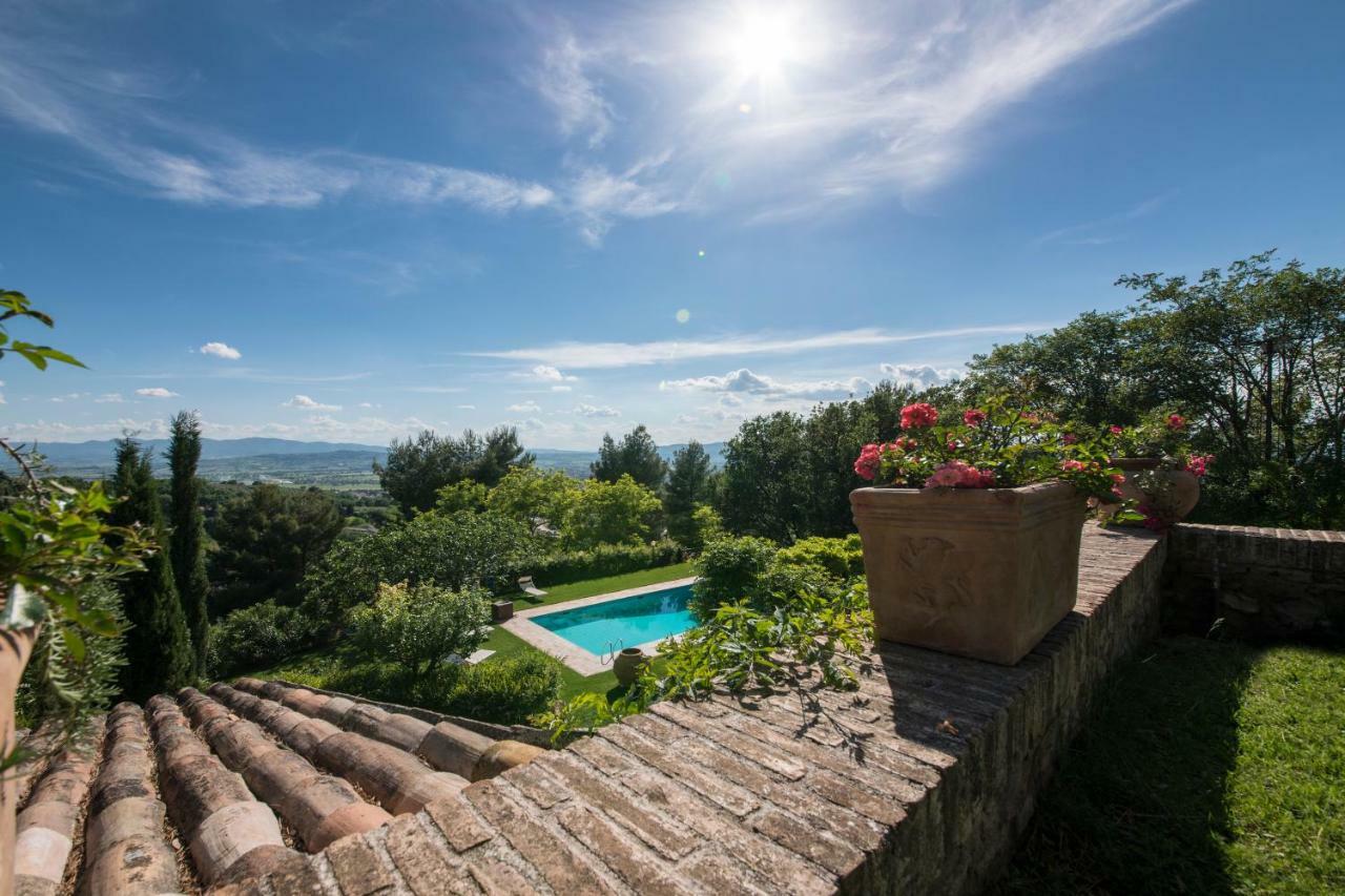 Appartamento Casa Dei Lecci Foligno Esterno foto