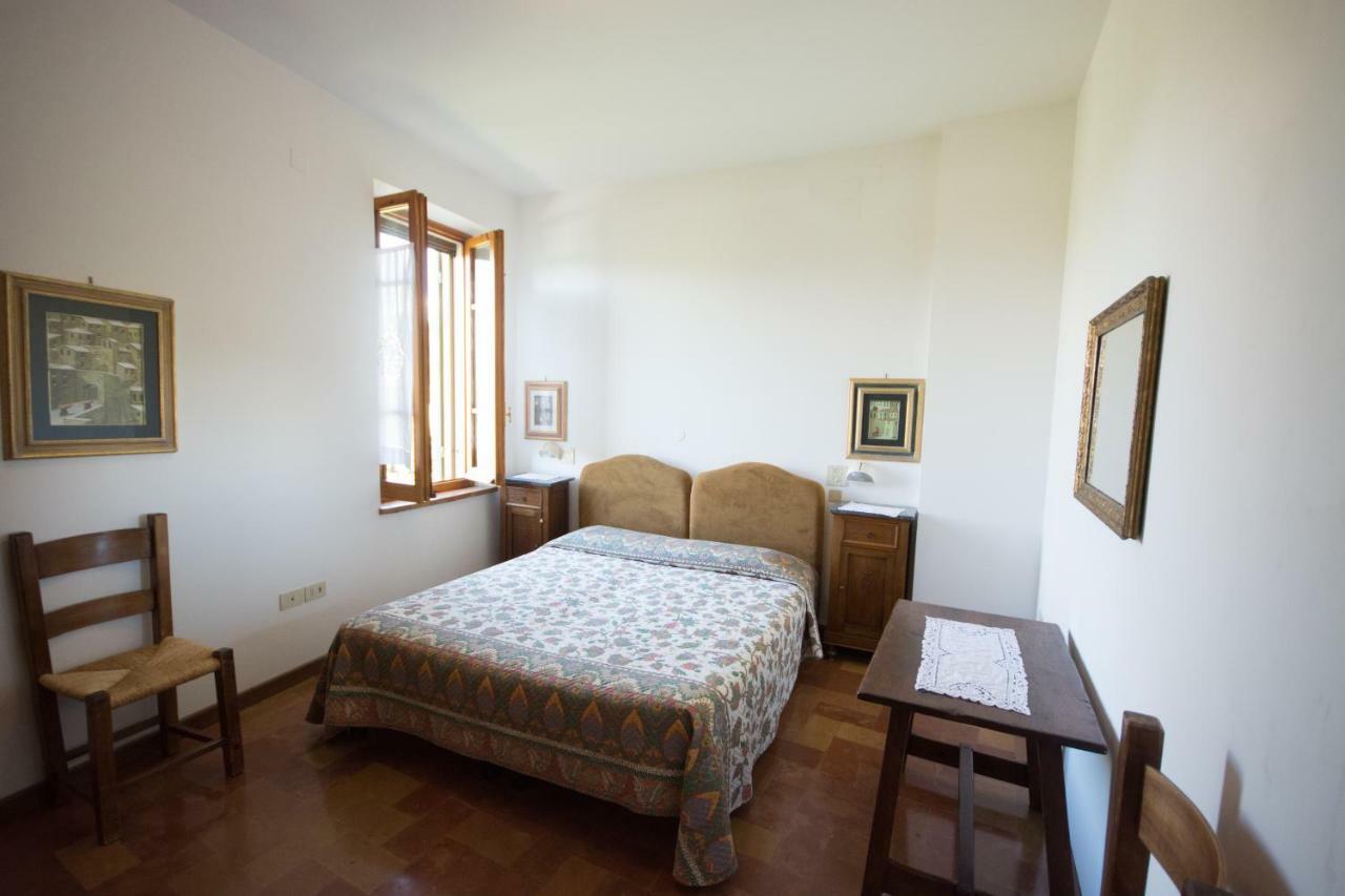 Appartamento Casa Dei Lecci Foligno Esterno foto